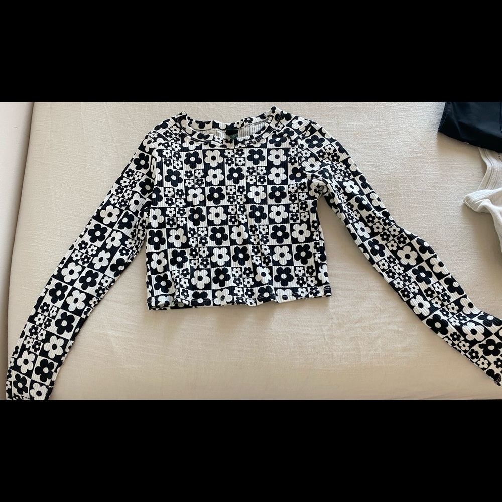 Flower Power Cropped Long Sleeve T